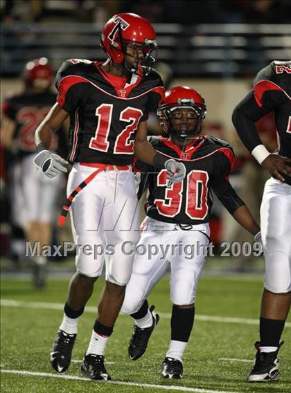 Thumbnail 3 in Stony Point vs. Lee (Texas 5A Region II D1 Playoffs) photogallery.