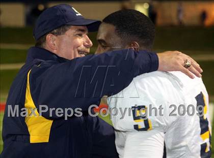 Thumbnail 2 in Stony Point vs. Lee (Texas 5A Region II D1 Playoffs) photogallery.