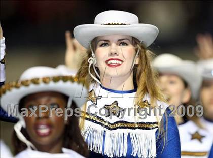 Thumbnail 3 in Stony Point vs. Lee (Texas 5A Region II D1 Playoffs) photogallery.