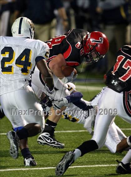 Thumbnail 1 in Stony Point vs. Lee (Texas 5A Region II D1 Playoffs) photogallery.