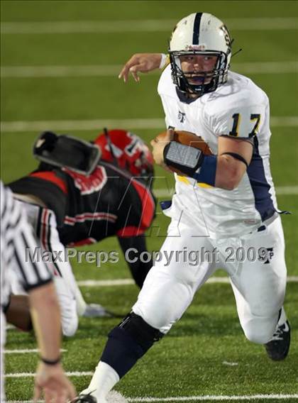 Thumbnail 1 in Stony Point vs. Lee (Texas 5A Region II D1 Playoffs) photogallery.