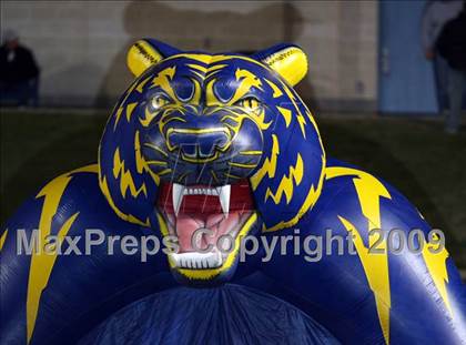 Thumbnail 1 in Stony Point vs. Lee (Texas 5A Region II D1 Playoffs) photogallery.