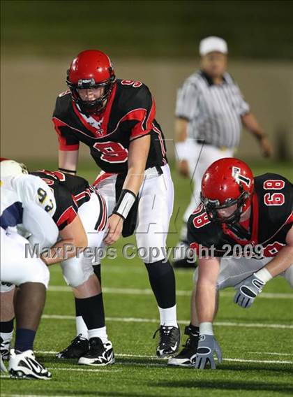 Thumbnail 2 in Stony Point vs. Lee (Texas 5A Region II D1 Playoffs) photogallery.