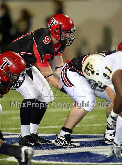 Thumbnail 2 in Stony Point vs. Lee (Texas 5A Region II D1 Playoffs) photogallery.
