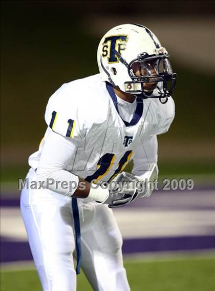 Thumbnail 1 in Stony Point vs. Lee (Texas 5A Region II D1 Playoffs) photogallery.
