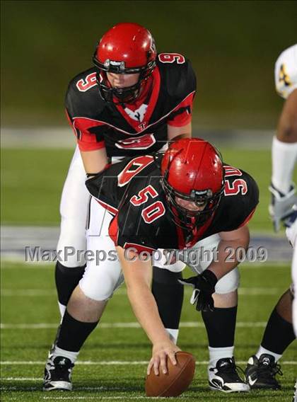 Thumbnail 3 in Stony Point vs. Lee (Texas 5A Region II D1 Playoffs) photogallery.