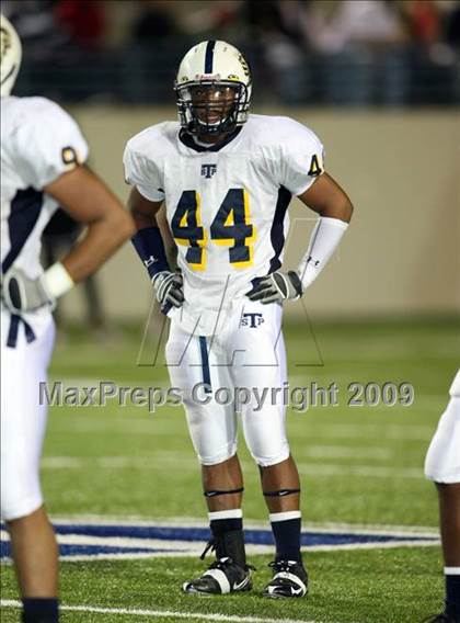 Thumbnail 1 in Stony Point vs. Lee (Texas 5A Region II D1 Playoffs) photogallery.