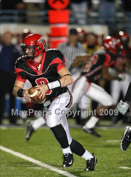Thumbnail 3 in Stony Point vs. Lee (Texas 5A Region II D1 Playoffs) photogallery.