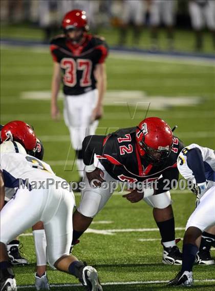 Thumbnail 3 in Stony Point vs. Lee (Texas 5A Region II D1 Playoffs) photogallery.