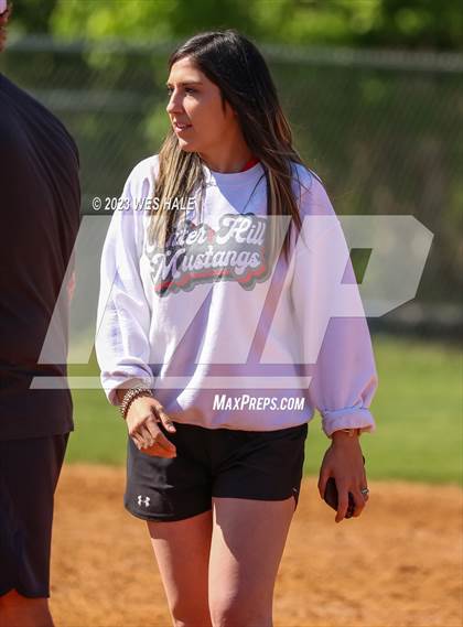 Thumbnail 3 in Hernando @ Center Hill  (MHSAA 6A Round 1) photogallery.