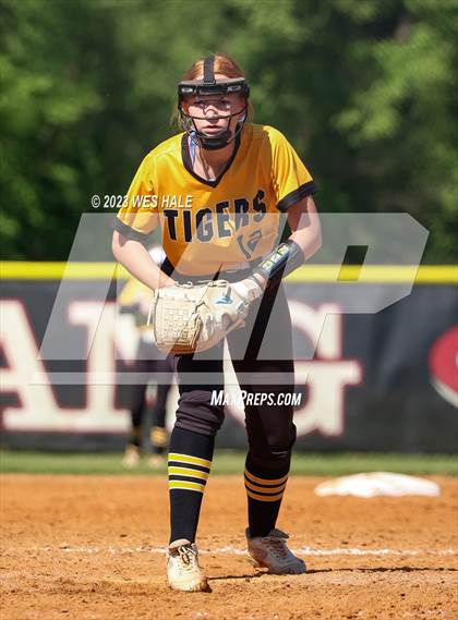 Thumbnail 1 in Hernando @ Center Hill  (MHSAA 6A Round 1) photogallery.