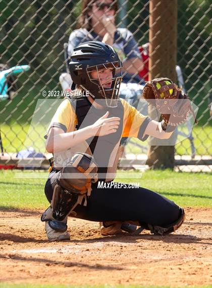 Thumbnail 2 in Hernando @ Center Hill  (MHSAA 6A Round 1) photogallery.