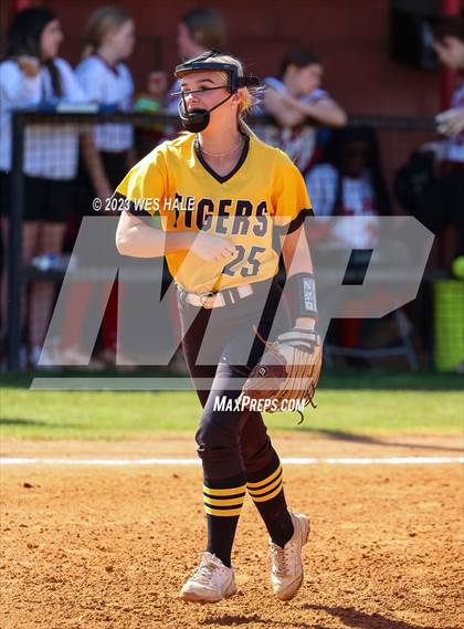 Thumbnail 1 in Hernando @ Center Hill  (MHSAA 6A Round 1) photogallery.