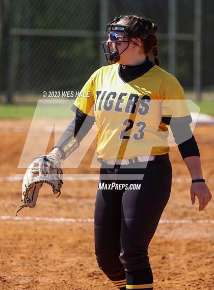 Thumbnail 2 in Hernando @ Center Hill  (MHSAA 6A Round 1) photogallery.