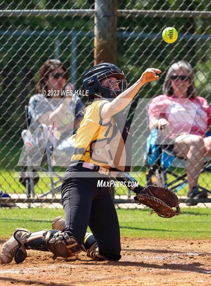 Thumbnail 3 in Hernando @ Center Hill  (MHSAA 6A Round 1) photogallery.