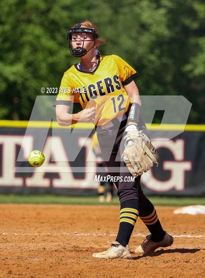 Thumbnail 2 in Hernando @ Center Hill  (MHSAA 6A Round 1) photogallery.