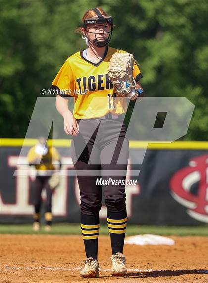 Thumbnail 3 in Hernando @ Center Hill  (MHSAA 6A Round 1) photogallery.