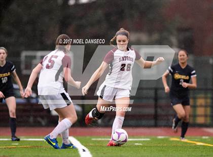 Thumbnail 2 in Sacred Heart Prep vs. Menlo School photogallery.