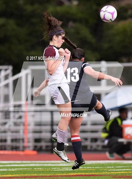 Thumbnail 3 in Sacred Heart Prep vs. Menlo School photogallery.