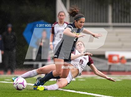 Thumbnail 1 in Sacred Heart Prep vs. Menlo School photogallery.