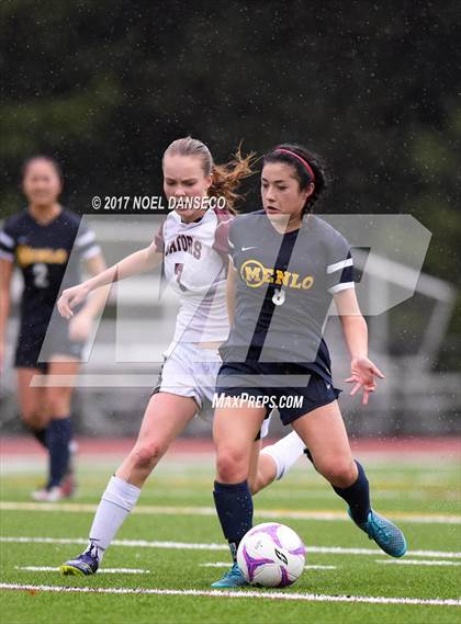 Thumbnail 3 in Sacred Heart Prep vs. Menlo School photogallery.
