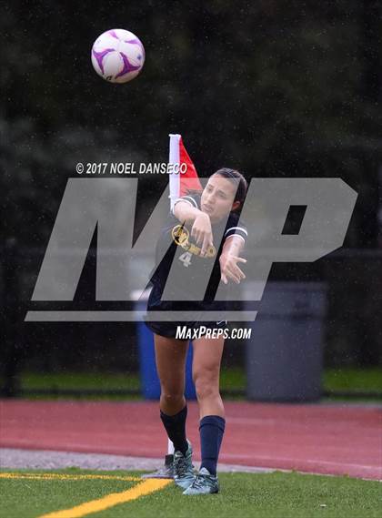 Thumbnail 2 in Sacred Heart Prep vs. Menlo School photogallery.
