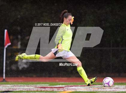 Thumbnail 2 in Sacred Heart Prep vs. Menlo School photogallery.