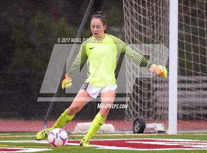 Thumbnail 1 in Sacred Heart Prep vs. Menlo School photogallery.