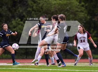 Thumbnail 2 in Sacred Heart Prep vs. Menlo School photogallery.