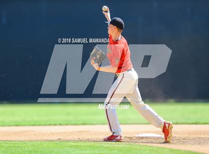 Thumbnail 2 in Taft vs. Granada Hills Charter photogallery.