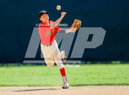 Thumbnail 2 in Taft vs. Granada Hills Charter photogallery.