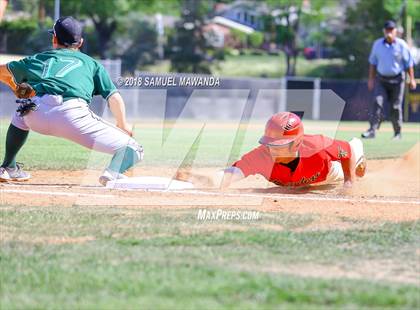 Thumbnail 3 in Taft vs. Granada Hills Charter photogallery.