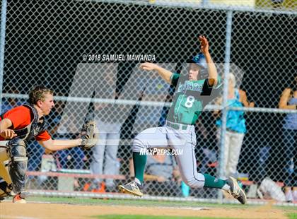 Thumbnail 3 in Taft vs. Granada Hills Charter photogallery.