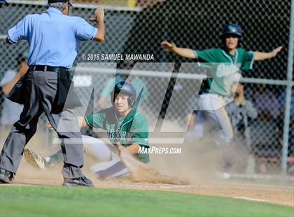 Thumbnail 3 in Taft vs. Granada Hills Charter photogallery.