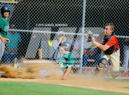 Thumbnail 2 in Taft vs. Granada Hills Charter photogallery.