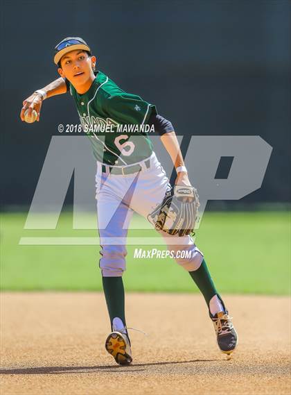 Thumbnail 2 in Taft vs. Granada Hills Charter photogallery.