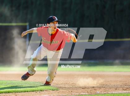 Thumbnail 1 in Taft vs. Granada Hills Charter photogallery.