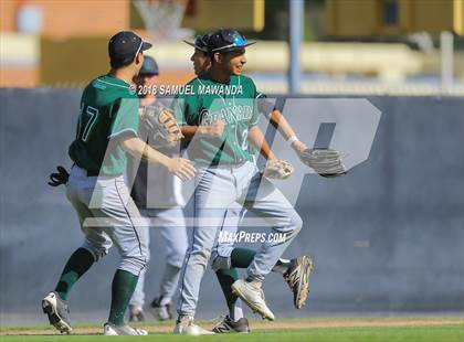 Thumbnail 2 in Taft vs. Granada Hills Charter photogallery.