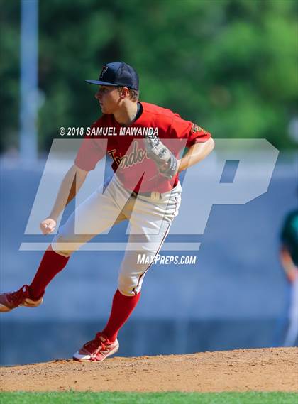 Thumbnail 3 in Taft vs. Granada Hills Charter photogallery.
