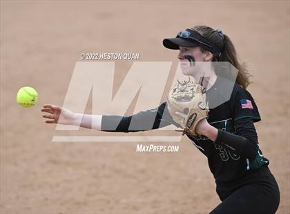 Thumbnail 2 in Bonita vs. Tesoro (CIF-SS D3 Final) photogallery.