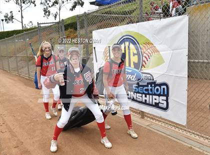 Thumbnail 3 in Bonita vs. Tesoro (CIF-SS D3 Final) photogallery.