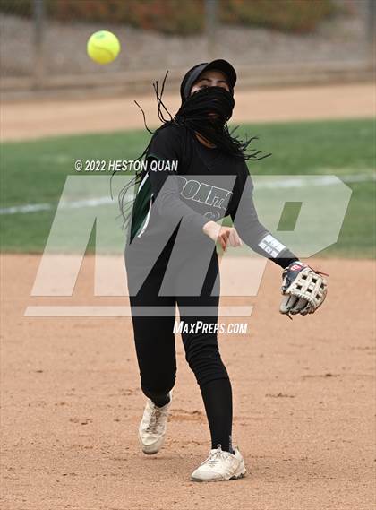 Thumbnail 1 in Bonita vs. Tesoro (CIF-SS D3 Final) photogallery.