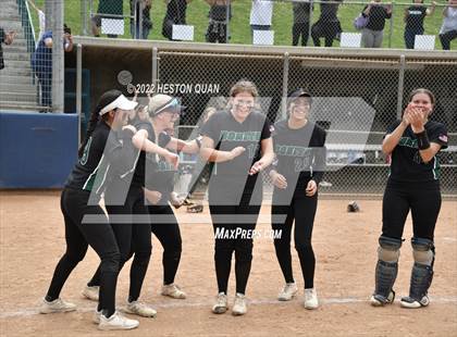 Thumbnail 2 in Bonita vs. Tesoro (CIF-SS D3 Final) photogallery.