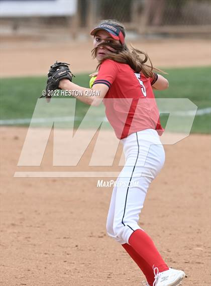 Thumbnail 2 in Bonita vs. Tesoro (CIF-SS D3 Final) photogallery.