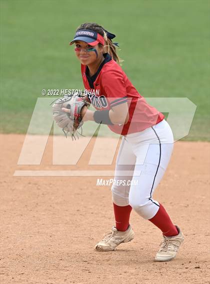 Thumbnail 1 in Bonita vs. Tesoro (CIF-SS D3 Final) photogallery.