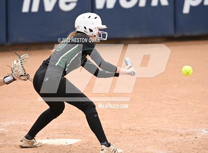 Thumbnail 3 in Bonita vs. Tesoro (CIF-SS D3 Final) photogallery.