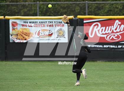Thumbnail 1 in Bonita vs. Tesoro (CIF-SS D3 Final) photogallery.