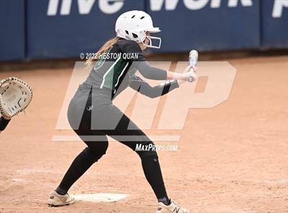 Thumbnail 1 in Bonita vs. Tesoro (CIF-SS D3 Final) photogallery.