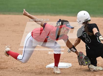 Thumbnail 1 in Bonita vs. Tesoro (CIF-SS D3 Final) photogallery.