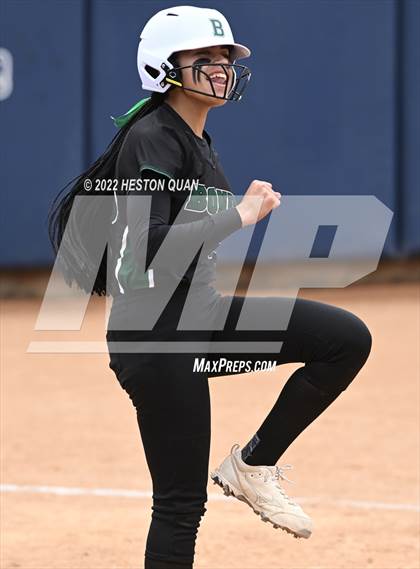 Thumbnail 2 in Bonita vs. Tesoro (CIF-SS D3 Final) photogallery.